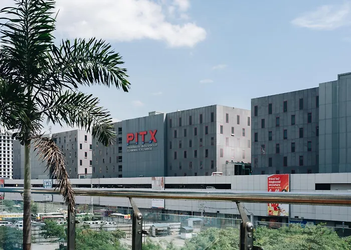 Dragon's Keep Near Naia And Moa Apartment